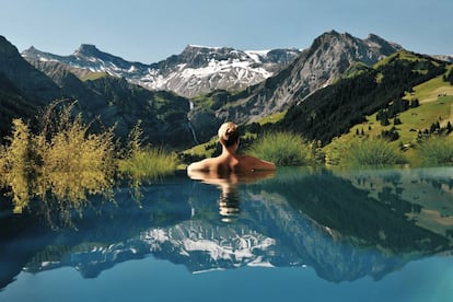 Piscina infinita del hotel The Cambrian, en Adelboden, en Suiza.