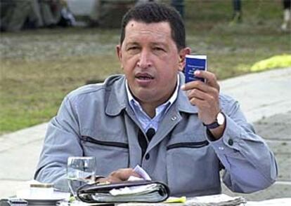 Hugo Chávez, durante su alocución radiofónica del domingo.