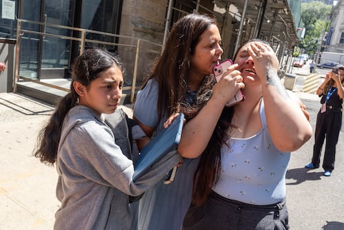"Lo perdimos todo": las deudas ahogan a las familias de inmigrantes detenidos