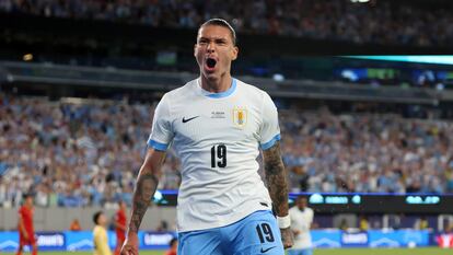 Darwin Núñez celebra su gol ante Bolivia, este jueves en Nueva Jersey.