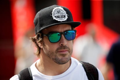 Fernando Alonso, a su llegada al circuito de Monza.