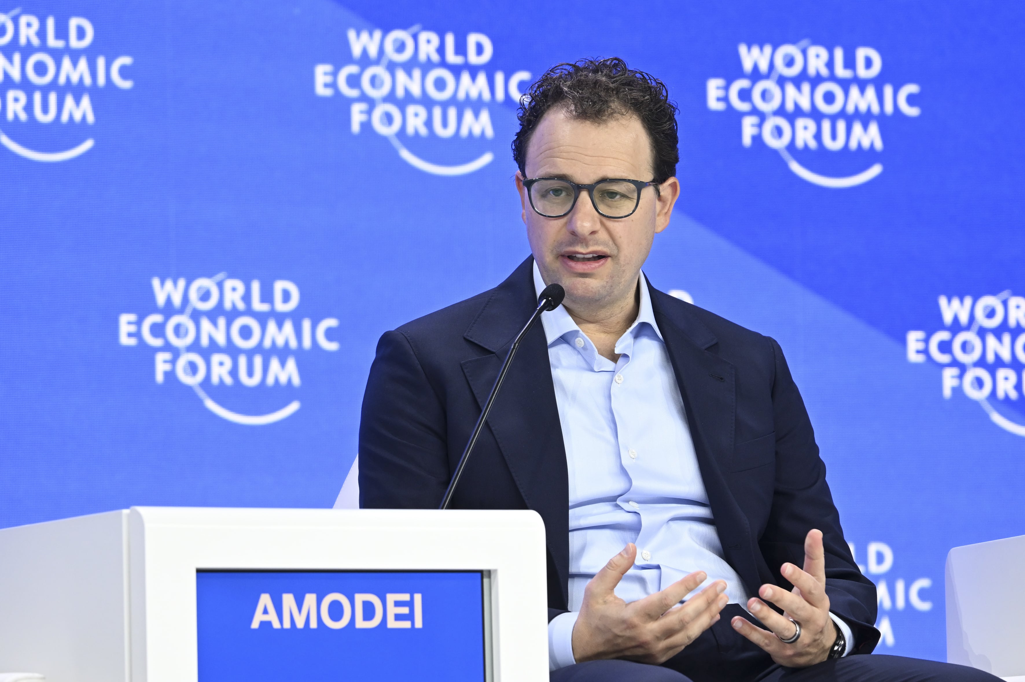 Anthropic calienta la guerra de nombramientos estelares en los consejos frente a OpenAI