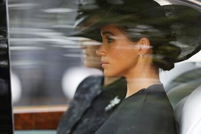 Meghan, Duquesa de Sussex, en la comitiva fúnebre de Isabel II.