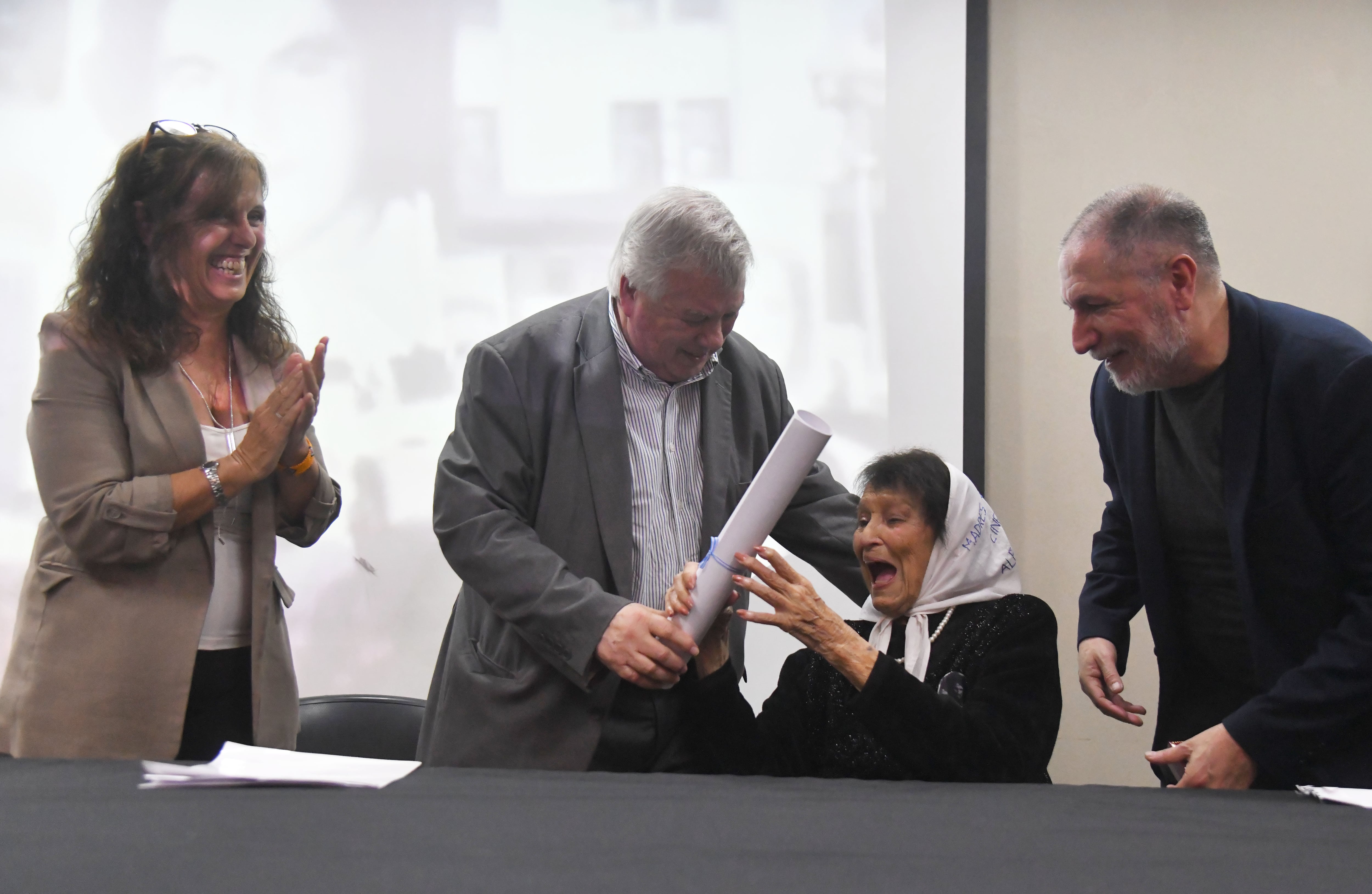 Graciela Morgade, Ricardo Manetti, Taty Almeida y el rector Ricardo Gelpi.