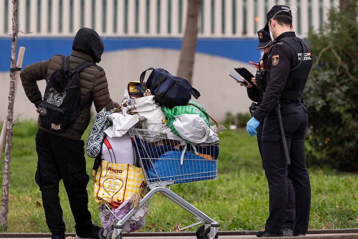 Las entidades catalanas tachan de “insuficiente” el presupuesto para afrontar el sinhogarismo