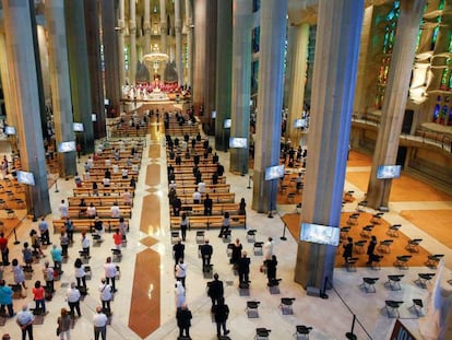 Missa a la Sagrada Família, aquest diumenge, per les víctimes de la pandèmia.