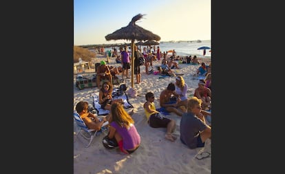 Atardecer en la playa del Big Sur Bar, en Formentera.