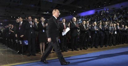 El primer ministro ruso Vladimir Putin asiste al congreso de Rusia Unida