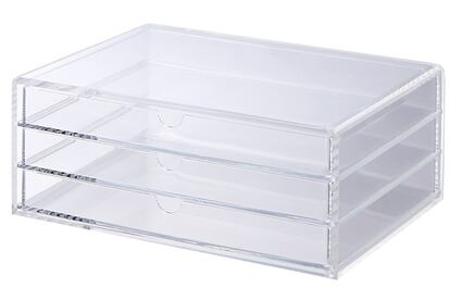 Caja con tres pisos que puede ser perfecta para apilar labiales en horizontal así como coloretes, esmaltes o sombras. Es de Muji y cuesta 29,95 euros.