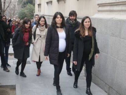 La fiscalía pide 23 meses de cárcel y una multa de 5.250 euros para la portavoz de Unidas Podemos en la Asamblea de Madrid por desórdenes durante un desahucio en 2014