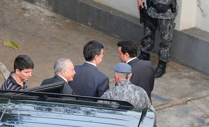 Temer nesta segunda-feira durante transferência para o Batalhão da Polícia Militar em São Paulo.