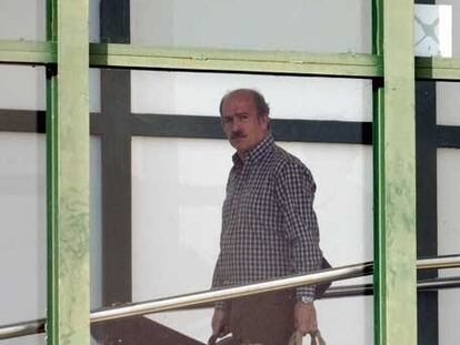 El abogado Fernando del Valle, detenido en la Operación Ballena Blanca, al salir de prisión en 2005.