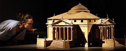 Maqueta de la Villa Rotonda, incluida en la exposición <i>Palladio, el arquitecto (1508-1580), con la que CaixaFórum repasa la trayectoria del arquitecto renacentista y su influencia durante cinco siglos