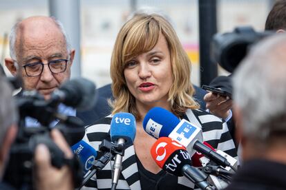 La ministra de Educación, Pilar Alegría, el jueves en un colegio de La Rioja.