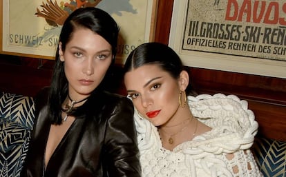 Las modelos Bella Hadid y, a la derecha, Kendall Jenner, el pasado febrero en una fiesta en Londres.