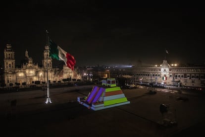 Vista del Zócalo vacío, este miércoles.