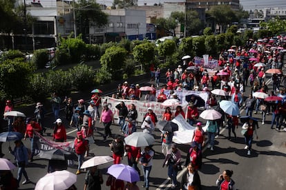 Los integrantes de la CNTE han marchado por la calzada de Tlalpan rumbo a la Dirección General de Recursos Humanos de la Autoridad Educativa Federal.
