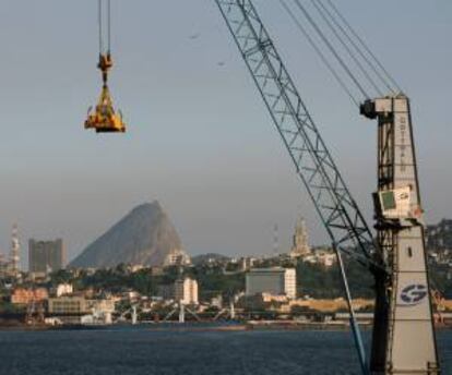 Las exportaciones brasileñas se han visto afectadas por la profunda crisis mundial. En la imagen, el puerto de Río de Janeiro (Brasil). EFE/Archivo