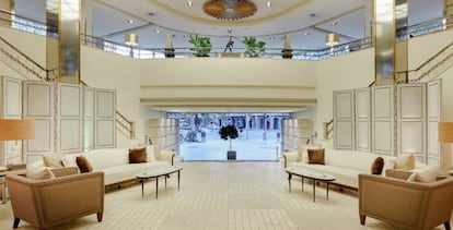 Entrada del hotel Hesperia Presidente en Barcelona.