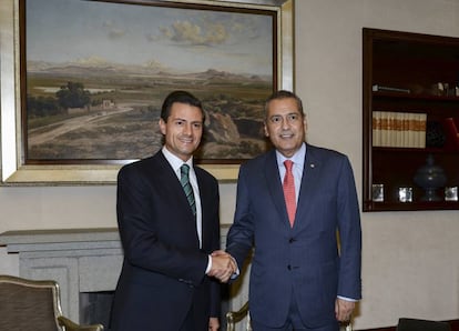 Enrique Pe&ntilde;a Nieto y Manlio Fabio Beltrones, en agosto de 2015.