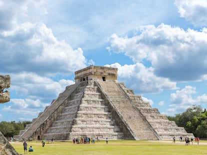 El Templo de Kukulkán, en Chichen Itzá, Yucatán, México.