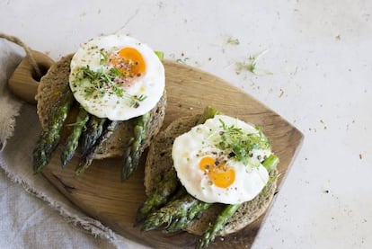 En tostada con huevo, perfecto para desayunar o cenar