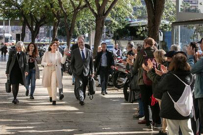 La alcaldesa Ada Colau a su llegada a la Ciudad de la Justicia, este lunes.