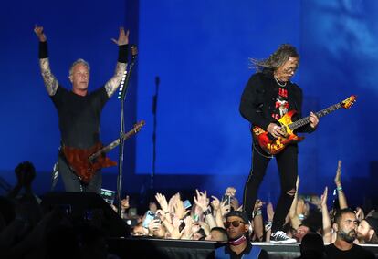 James Hetfield y Kirk Hammett en un momento de la actuación.