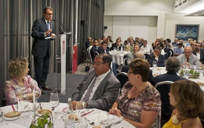 Artur Mas en un moment de la seva conferència aquesta nit a Girona.