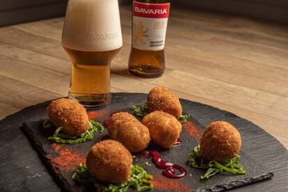 A dish of croquettes.