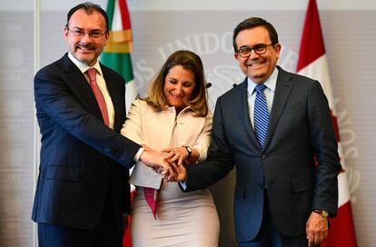 Videgaray, Freeland y Guajardo, este miércoles en la Ciudad de México.