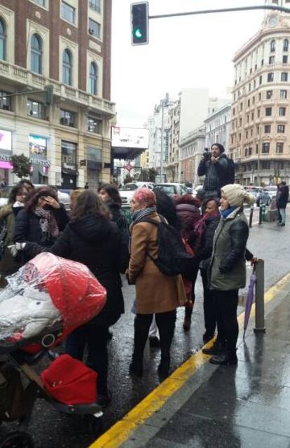 Samuel Sánchez, sobre una escalerilla, en Callao.