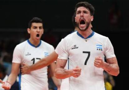 Facundo Conte celebra el triunfo de Argentina ante Rusia.