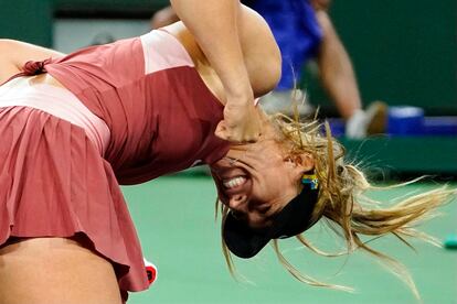 Badosa celebra su triunfo contra Fernandez, este miércoles en Indian Wells.