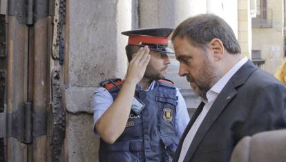 Oriol Junqueras entrant al Palau de la Generalitat.