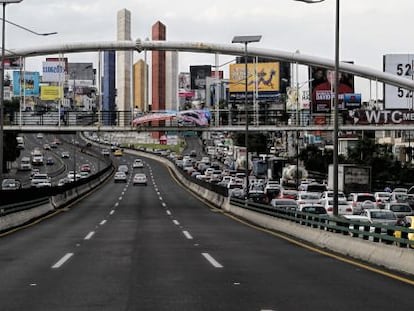 Vista general  de un tramo de la estructura del Viaducto Bicentenario en el Estado de M&eacute;xico, operado por la empresa OHL. 