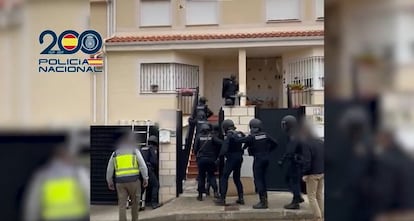 The fugitive convicted of several sexual assaults who changed his gender to evade justice was arrested in Cuenca | Spain