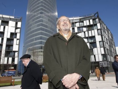 César Pelli visitó ayer en Bilbao la Torre Iberdrola que él ha diseñado y que hoy inauguran los Reyes.