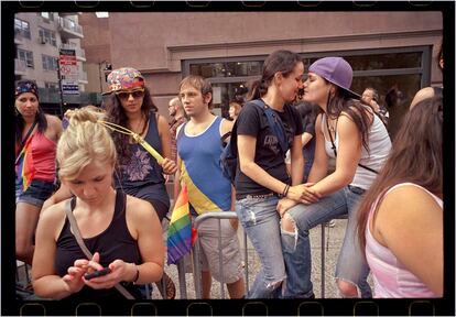  

	Gay Pride (2011)