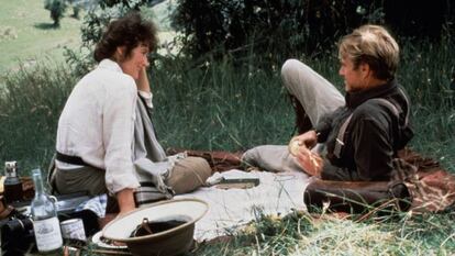 La moda romántica y de gusto colonial tuvo su revival gracias a la pareja Meryl Streep y Robert Redford y sus andanzas en 'Memorias de África'. (Sidney Pollack, 1985). La diseñadora Milena Canonero -que ya había ganado un merecido Oscar por 'Barry Lyndon'- aunque estaba nominada vio como se iba el premio al lejano Oriente y los guerreros imperiales de 'Ran' (Akira Kurosawa, 1985).