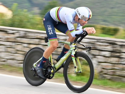 Filippo Ganna, durante la contrarreloj.