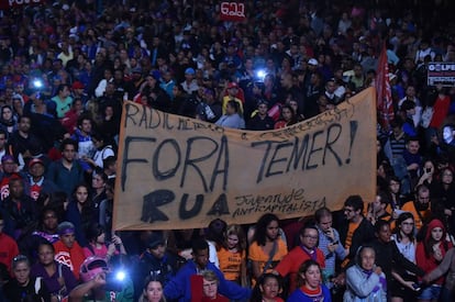 Apoiadores de Dilma, em uma manifestação.