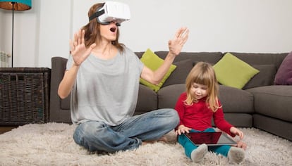 Promotoras y agencias inmobiliarias empiezan a implantar la realidad virtual para vender sus casas.