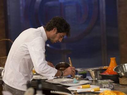 El ganador de la &uacute;ltima edici&oacute;n de &#039;MasterChef&#039;, en plena faena.