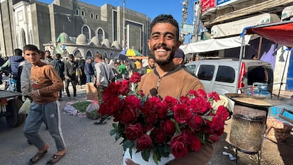Las últimas rosas de Gaza desaparecen con los bombardeos y tras años de bloqueo