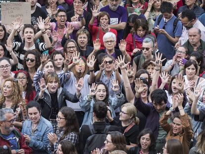 Una protesta feminista en Valencia contra la sentencia de La Manada.