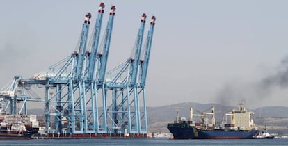 Terminal de contenedores del puerto de Algeciras. 