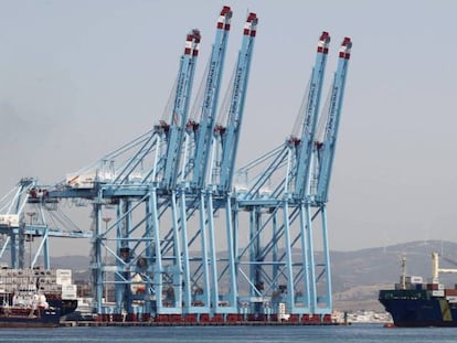 Terminal de contenedores del puerto de Algeciras. 