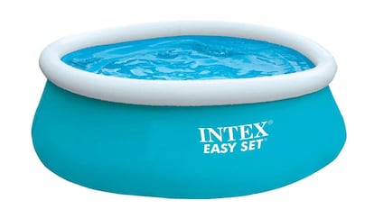Water swimming pool of the intex brand.