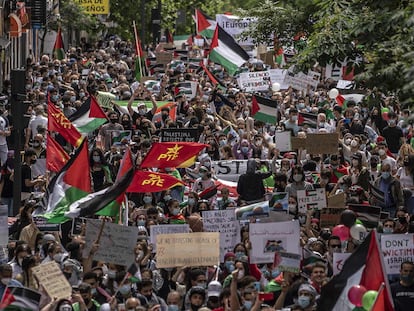 Miles de personas se manifestaban este sábado en Madrid en apoyo de Palestina.